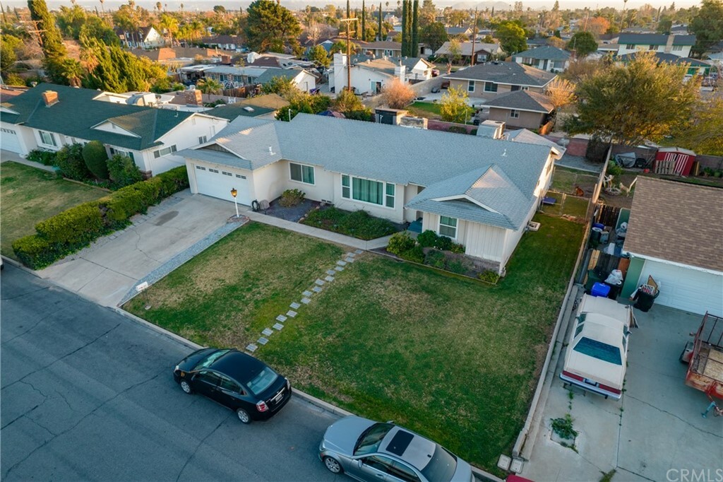 Property Photo:  133 E Van Koevering Street  CA 92376 