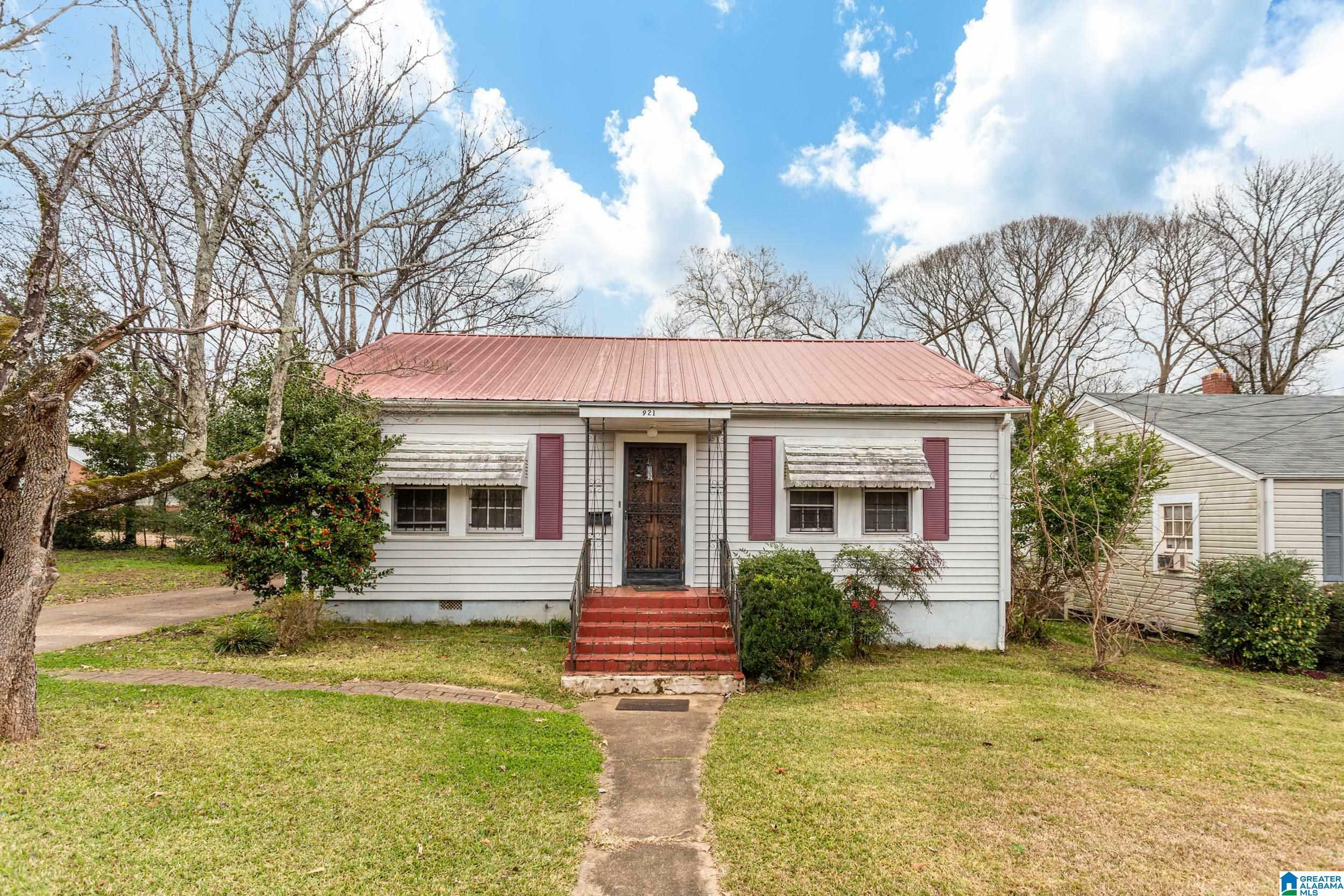 Property Photo:  921 Lockwood Avenue  AL 36201 