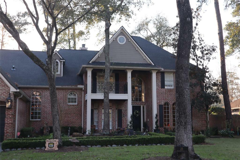 Property Photo: 23 Chestnut Hill Court TX 77380