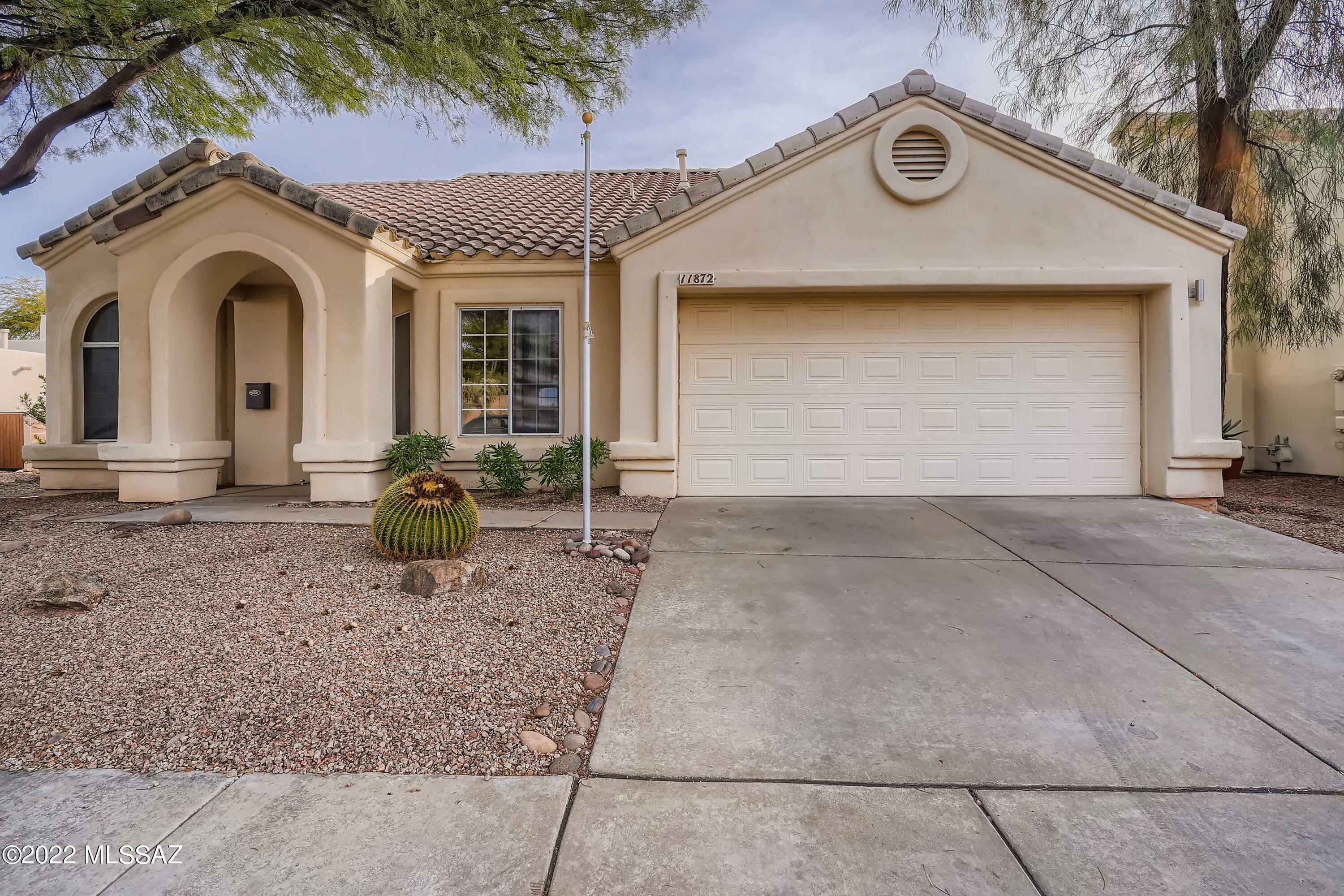 Property Photo:  11872 N Labyrinth Drive  AZ 85737 