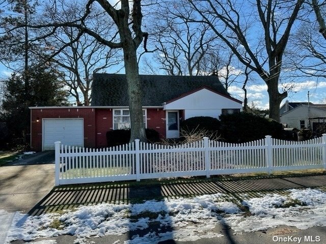 69 Jean Road  West Islip NY 11795 photo