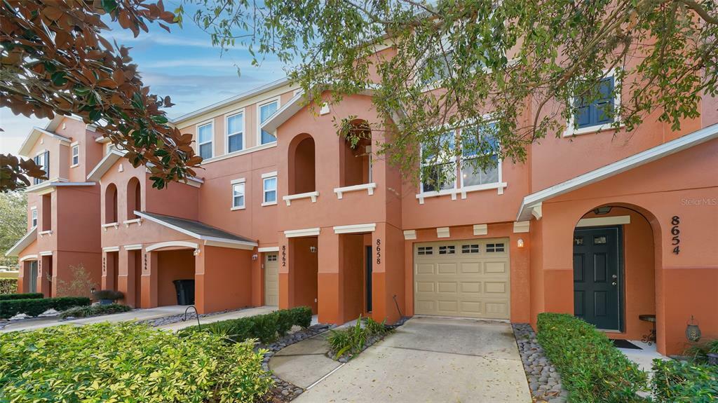 Property Photo:  8658 Majestic Elm Court  FL 34202 