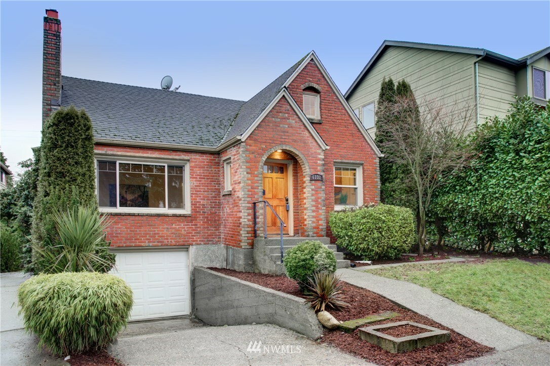 Property Photo: 6332 34th Avenue SW WA 98126
