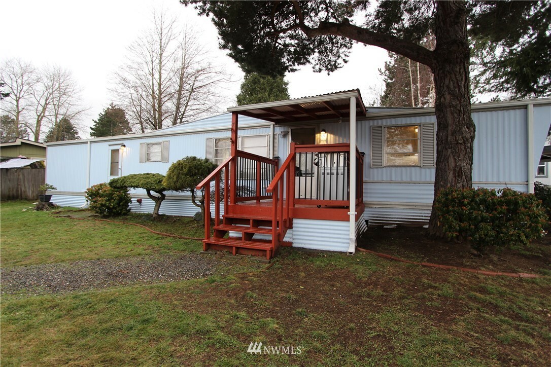 Property Photo:  2350 Douglas Road 7  WA 98248 