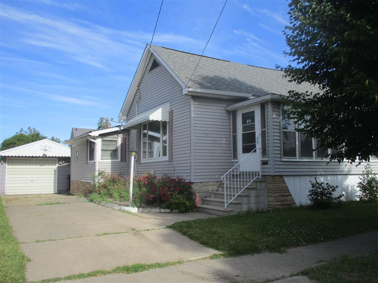 1204 S Monroe  Bay City MI 48708 photo