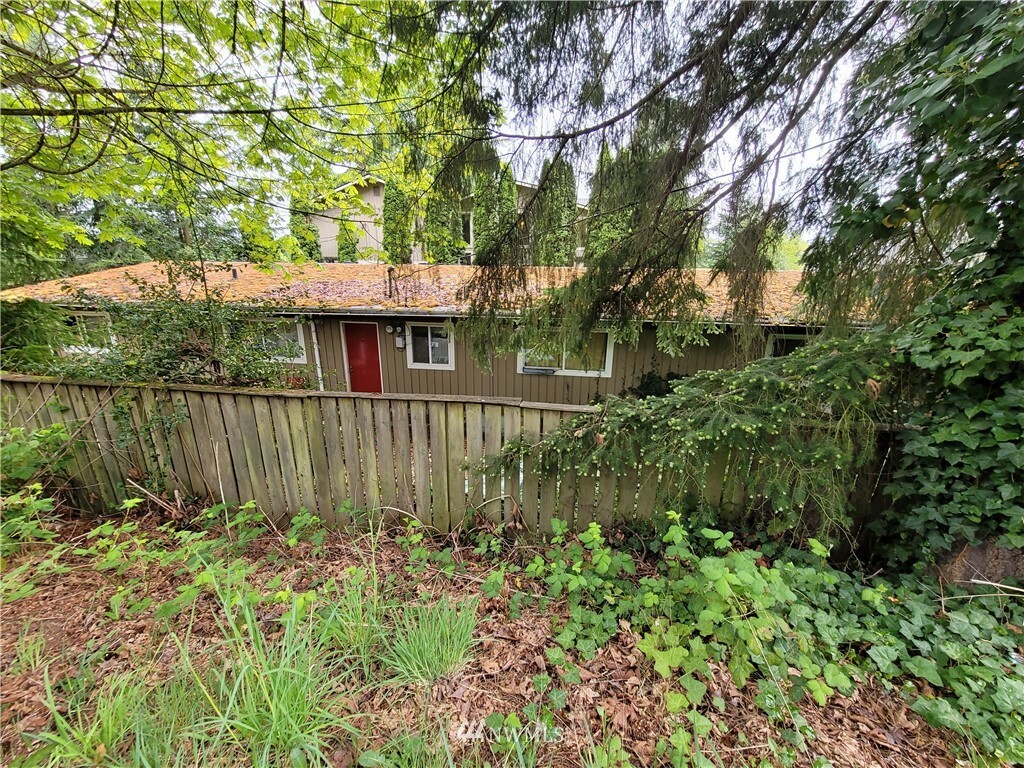 Property Photo: 10333 NE 189tth Street WA 98011