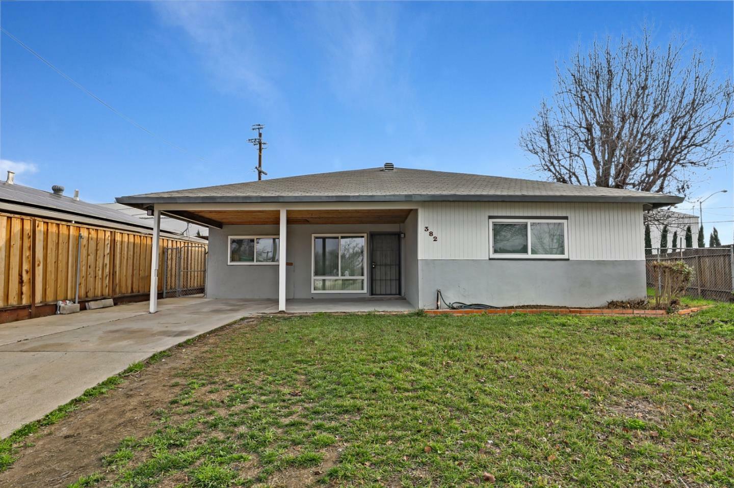 Property Photo:  382 East 21st Street  CA 95376 