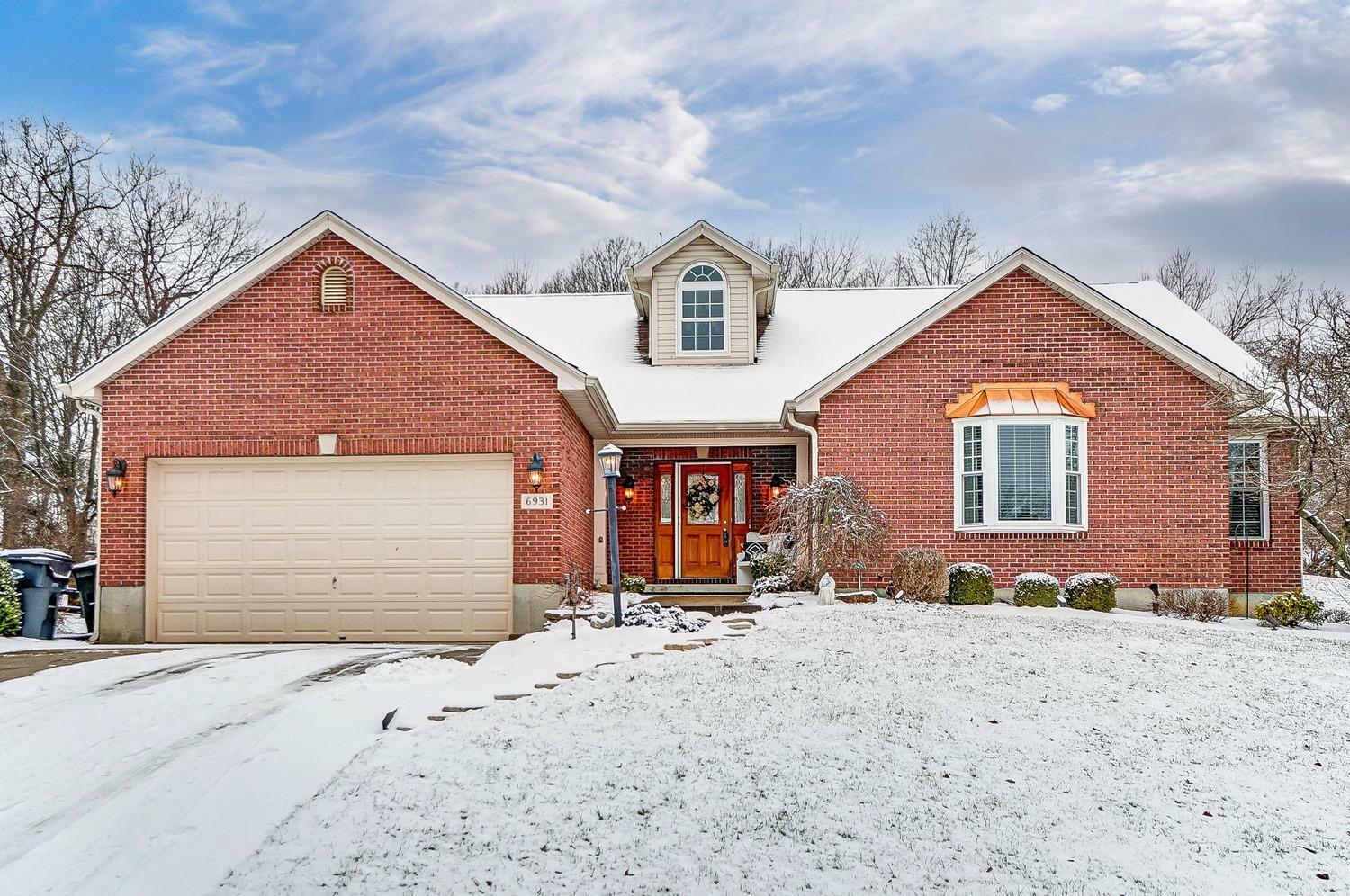 Property Photo: 6931 Brittany Ridge Ln OH 45233