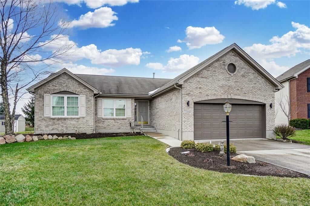 Property Photo: 1224 Foxcroft Court OH 45414