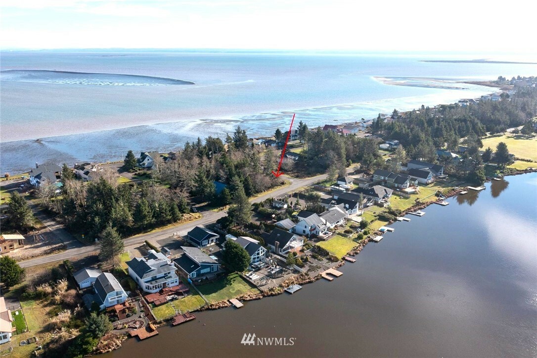 Property Photo:  498 Duck Lake Drive SE  WA 98569 