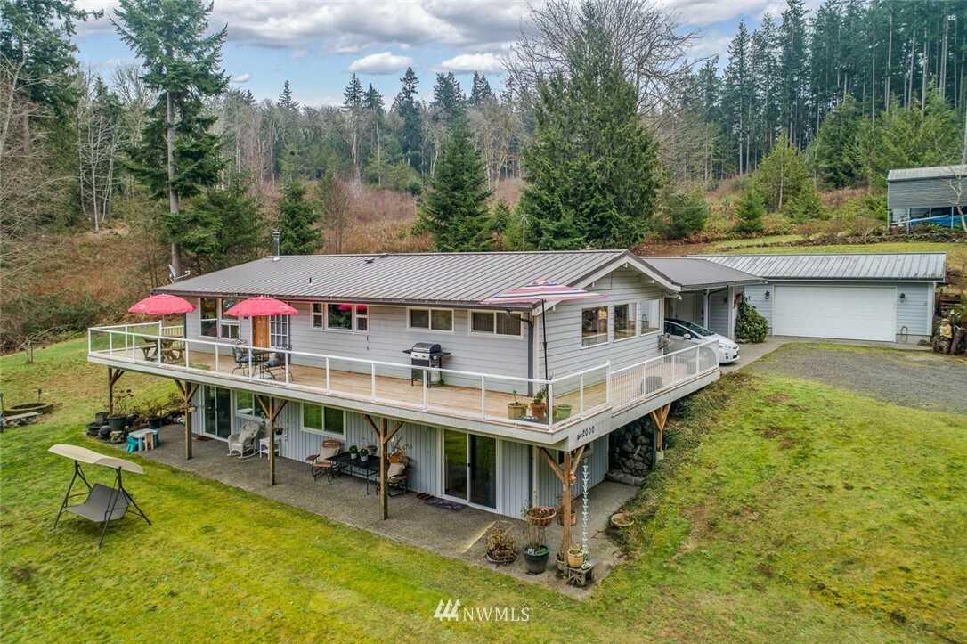 Property Photo:  2000 NE Hard Rock Way  WA 98370 