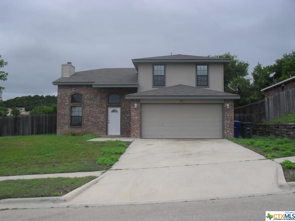 Property Photo: 1318 Katelyn Circle TX 76522
