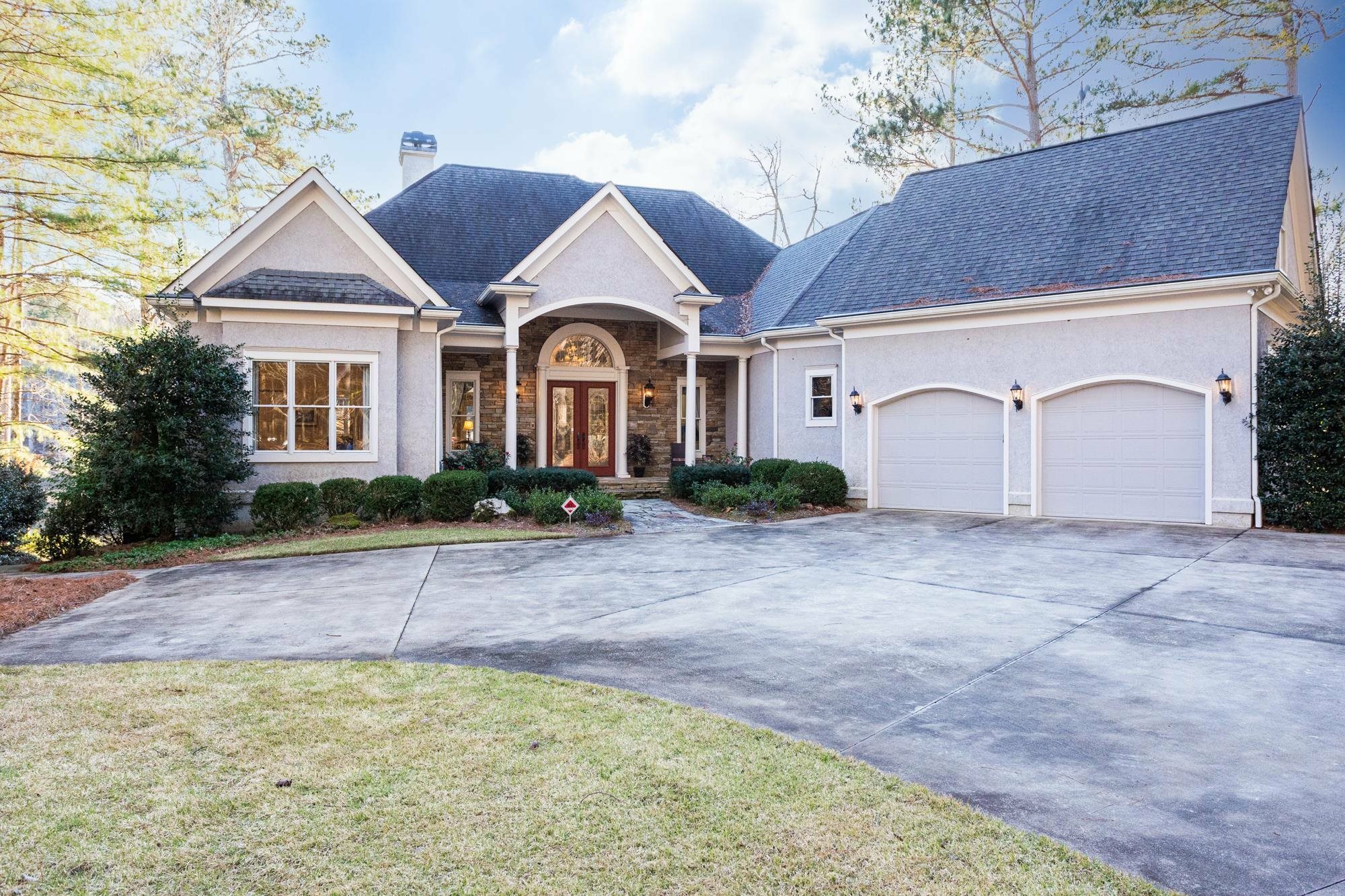 Property Photo: 1160 Paloma Drive GA 30642