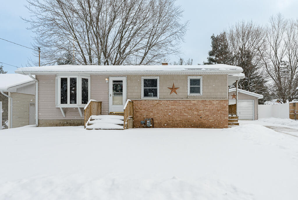 Property Photo:  310 Lorene Street  MI 49348 