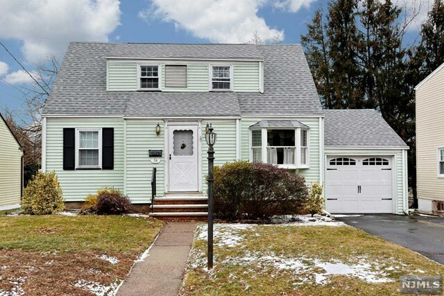 Property Photo:  54 Overlook Drive  NJ 07628 