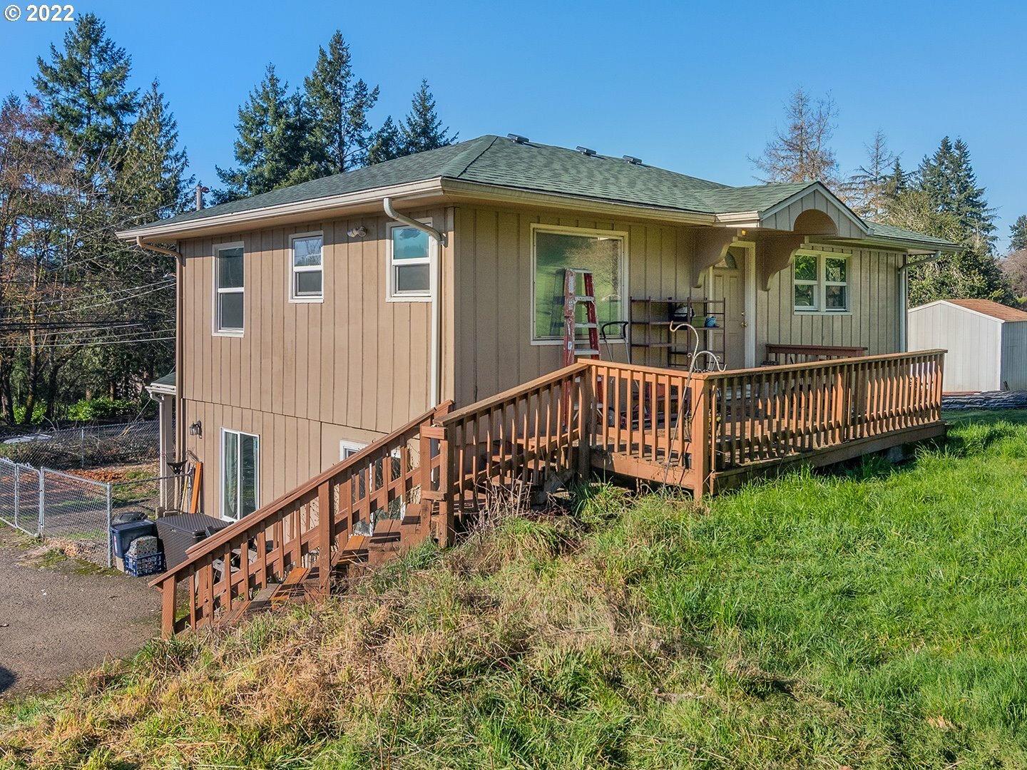 Property Photo: 9430 SW Terwilliger Blvd OR 97219