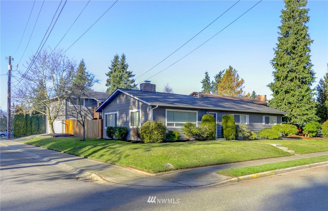 Property Photo:  18120 64th Avenue W  WA 98037 