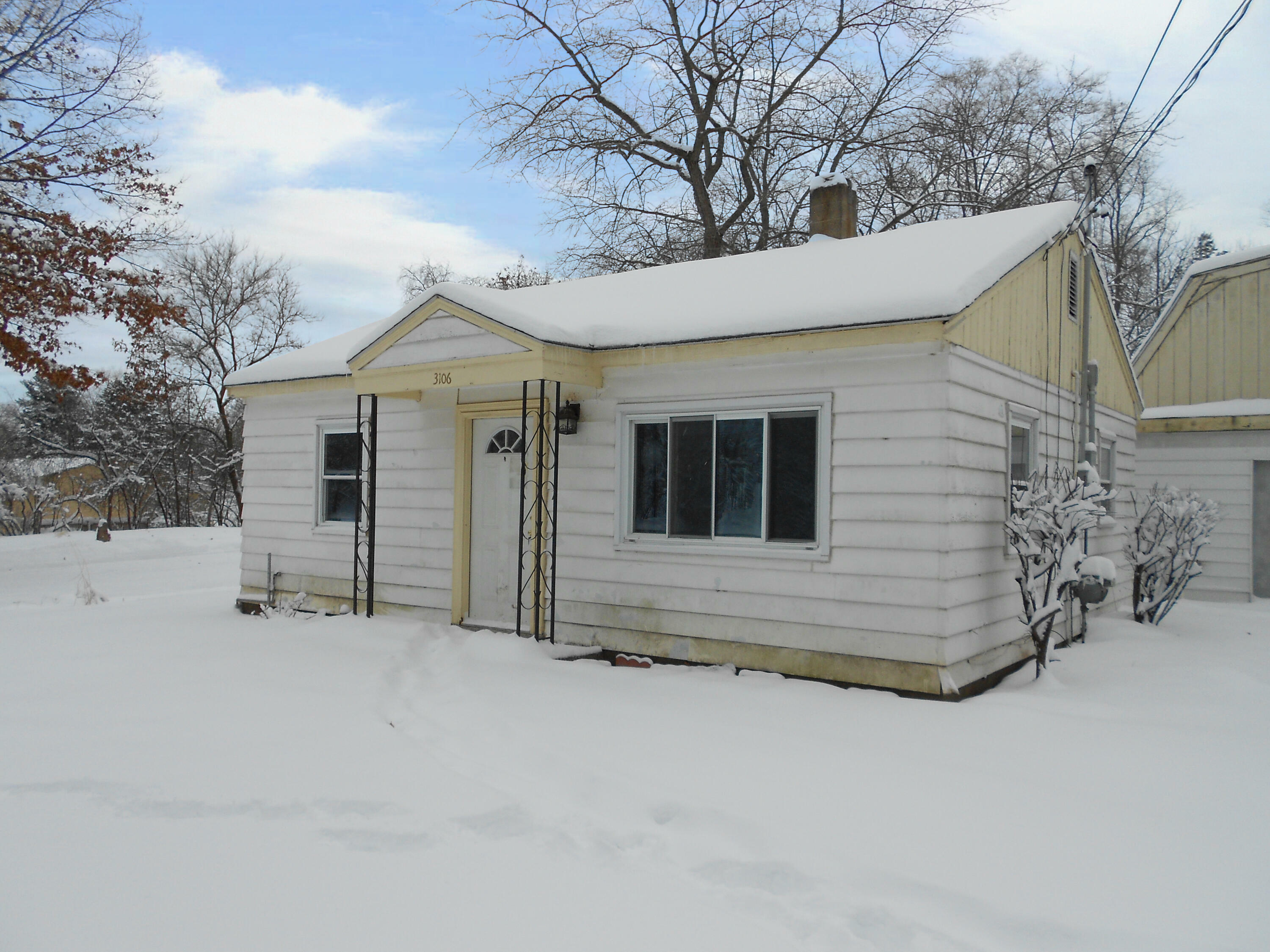 Property Photo:  3106 Virginia Avenue  MI 49004 