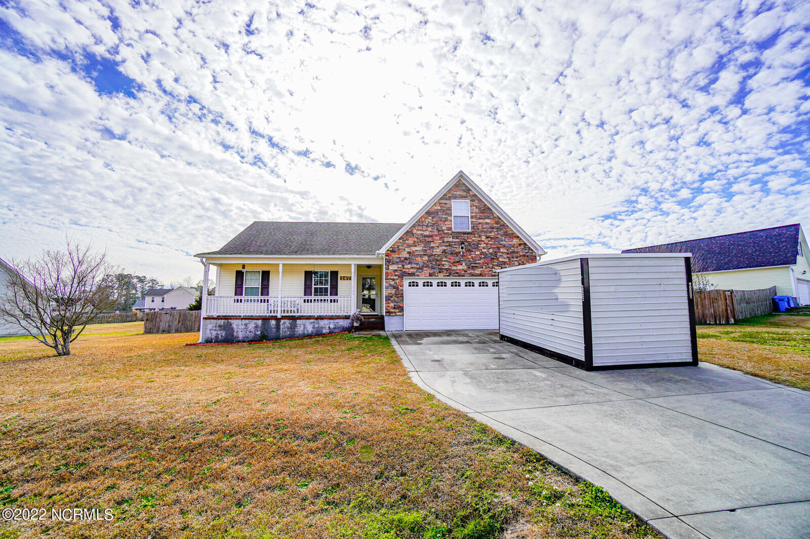 Property Photo:  147 Forbes Estates Drive  NC 28540 