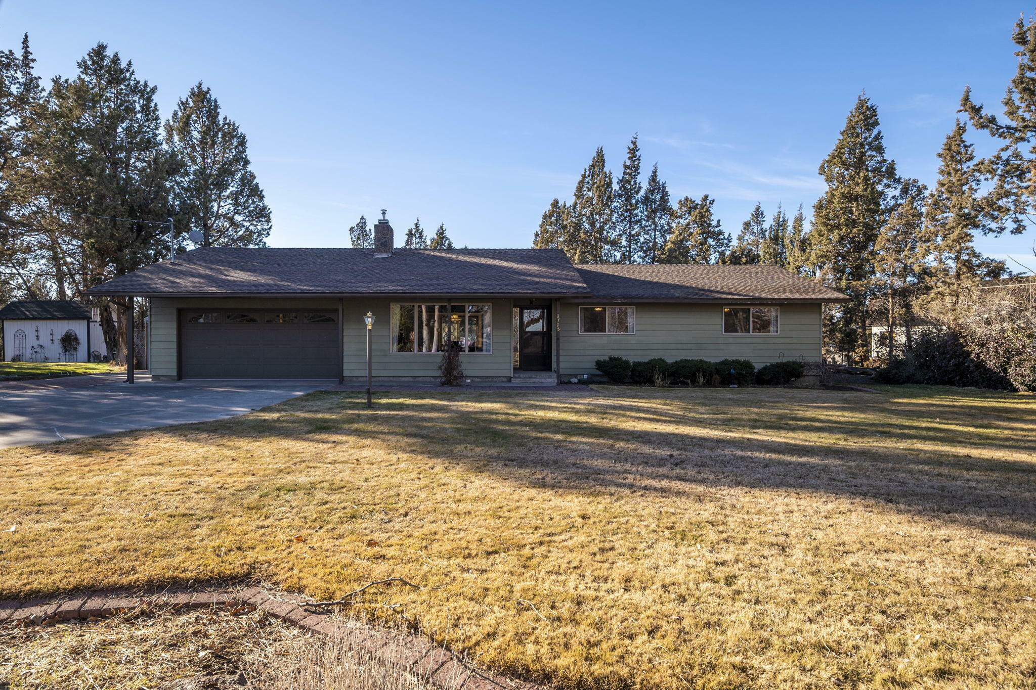 Property Photo:  1715 SW Canyon Drive  OR 97756 