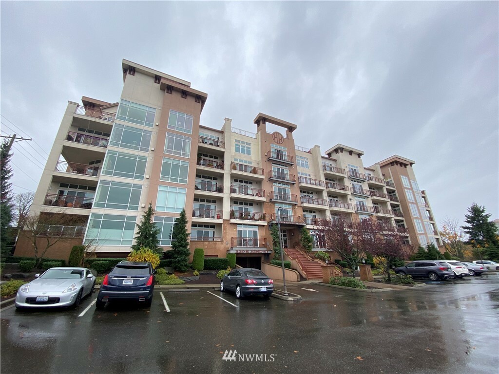 Property Photo:  320 E 32nd Street 507  WA 98404 