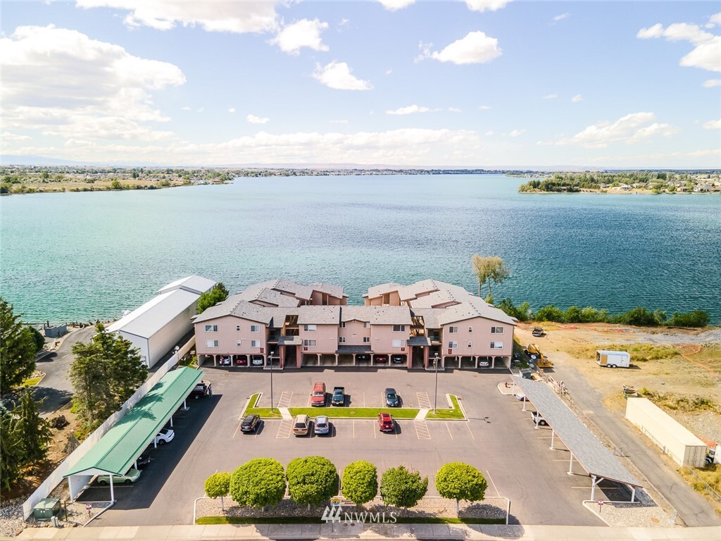 Property Photo: 2900 W Marina Drive 207 WA 98837