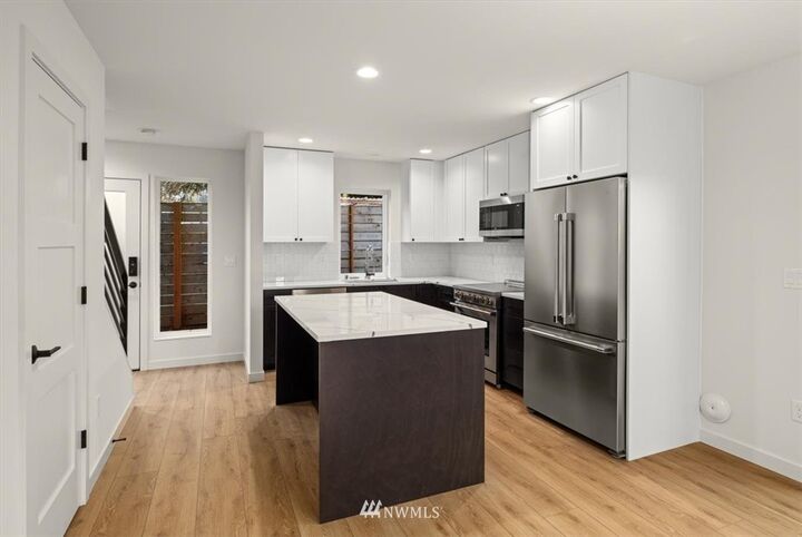 Property Photo: 6212 C 7th Avenue NW WA 98107