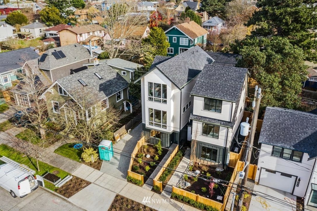 Property Photo: 6212 B 7th Avenue NW WA 98107