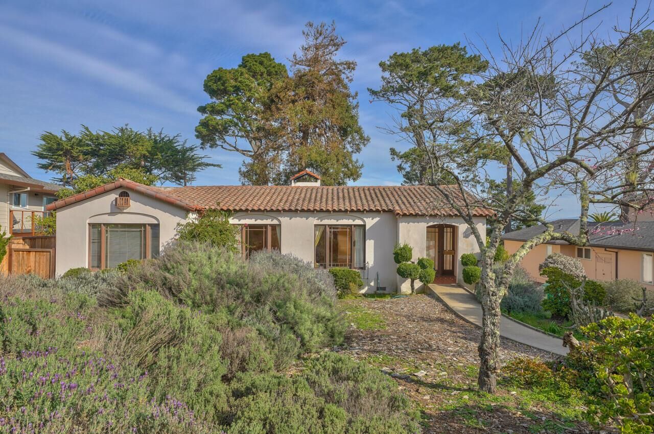 Property Photo: 960 Bayview Avenue CA 93950