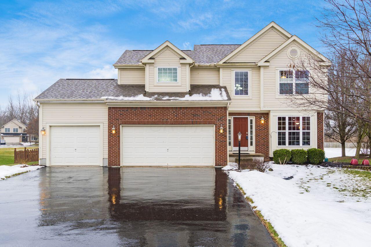 Property Photo: 909 McMunn Street OH 43147