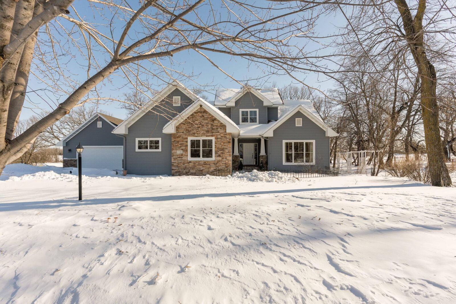 Property Photo: 1720 Minnehuta Dr MN 56537