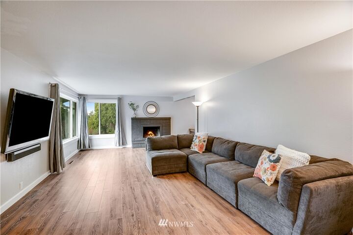 Property Photo:  16224 NE 99th Street  WA 98052 