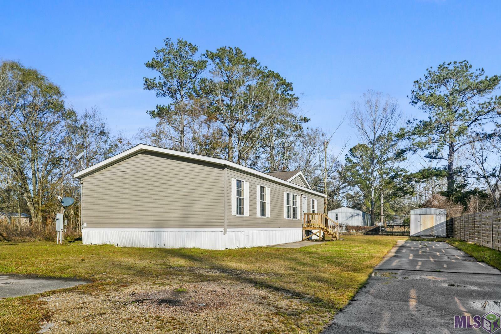 Property Photo:  11173 Tupelo St  LA 70726 