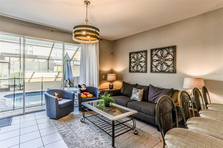 Property Photo:  7677 Sir Kaufmann Court  FL 34747 