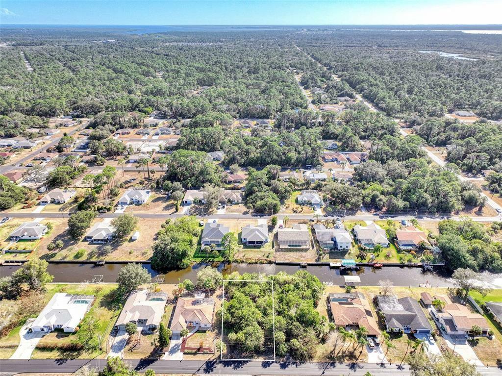 Property Photo:  690 Lomond Drive  FL 33953 