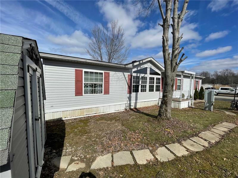 Property Photo:  7224 W Market St Lot 40  PA 16137 