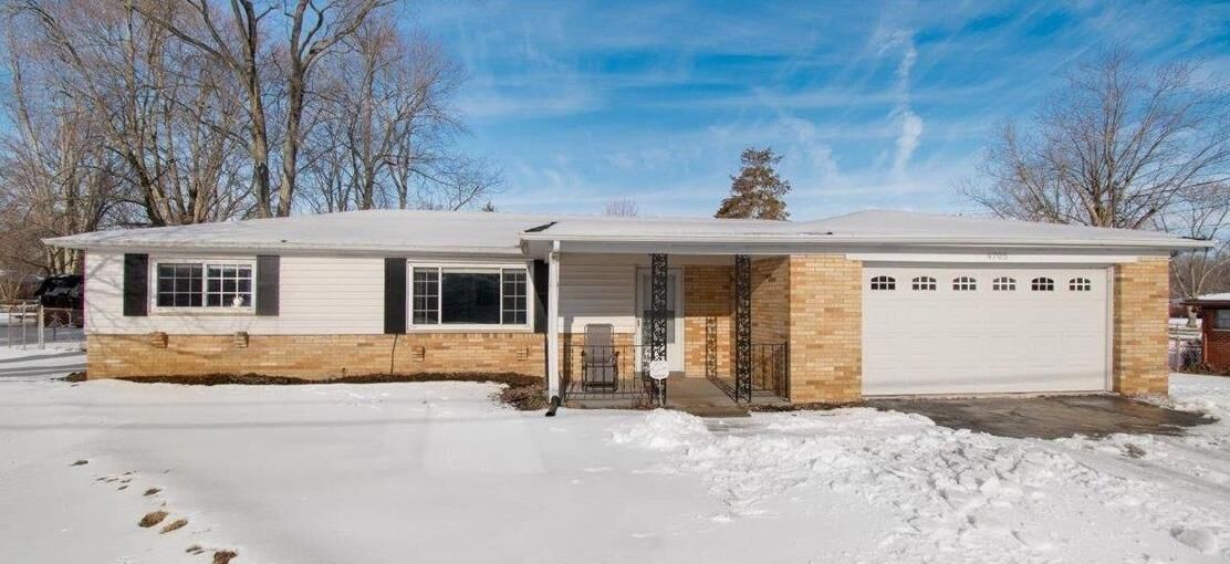 Property Photo:  4705 Beechwood Rd  OH 45244 
