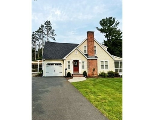 652 Newton Street  South Hadley MA 01075 photo