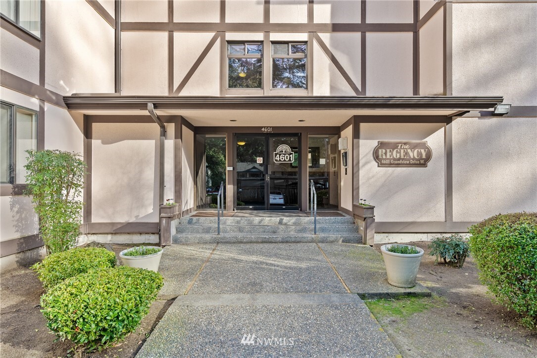 Property Photo: 4601 Grandview Drive W R210 WA 98466