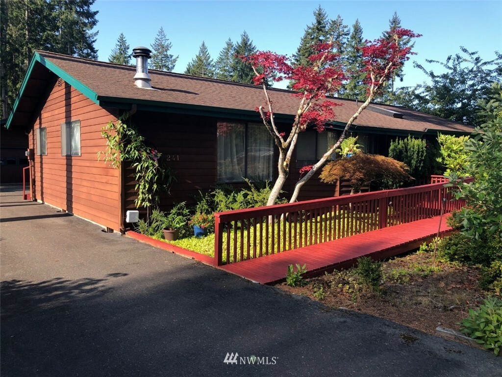 Property Photo:  241 E Fairway Drive  WA 98524 