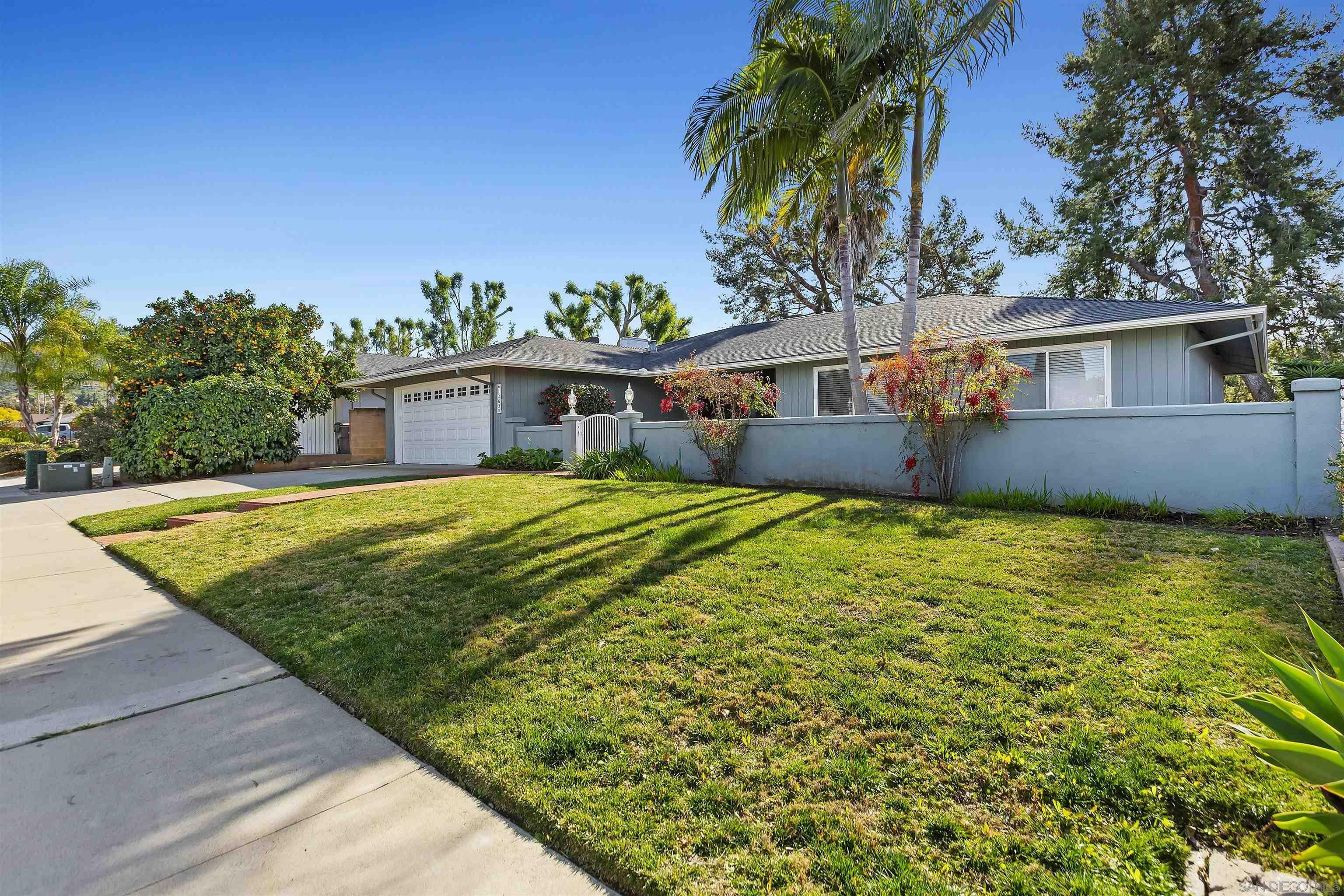 Property Photo:  1263 Discovery St  CA 92078 