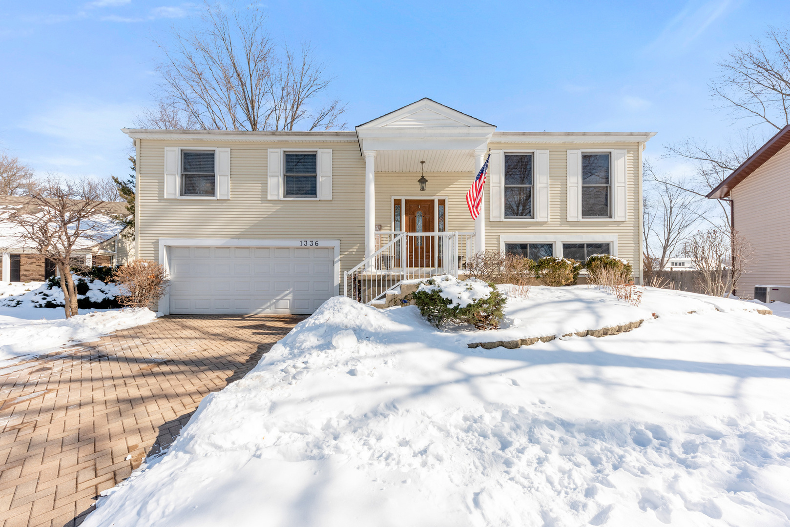 Property Photo: 1336 Briarwood Drive IL 60540