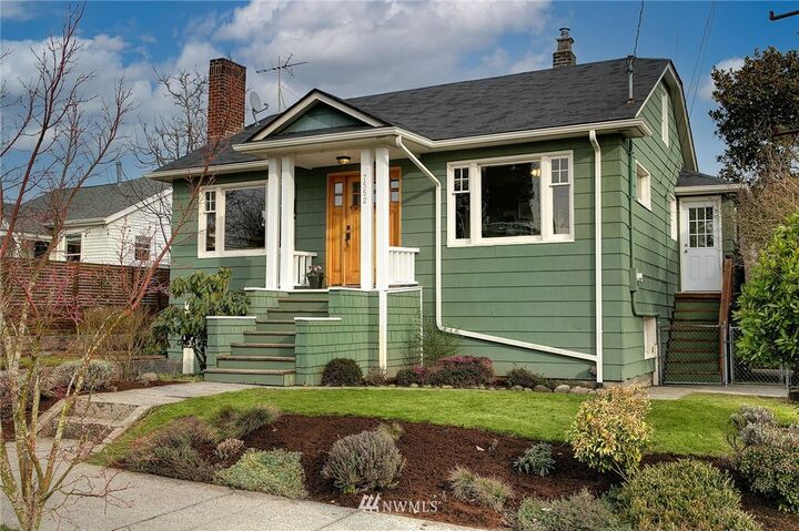 Property Photo: 7552 10th Avenue NW WA 98117