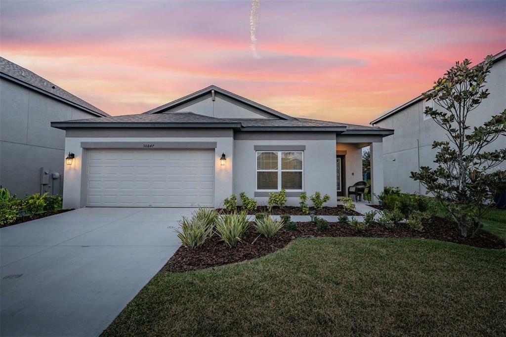 Property Photo:  30847 Parrot Reef Court  FL 33545 