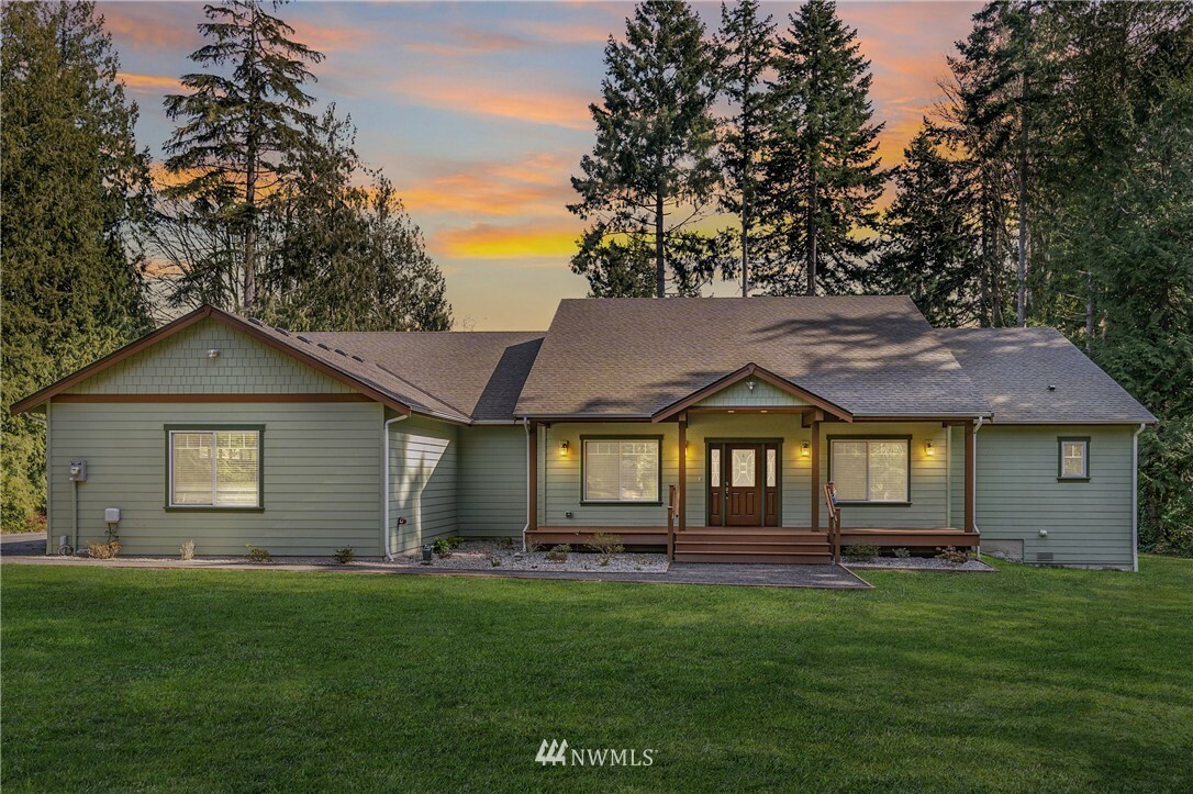 Property Photo:  19325 Soundview Boulevard NE  WA 98392 