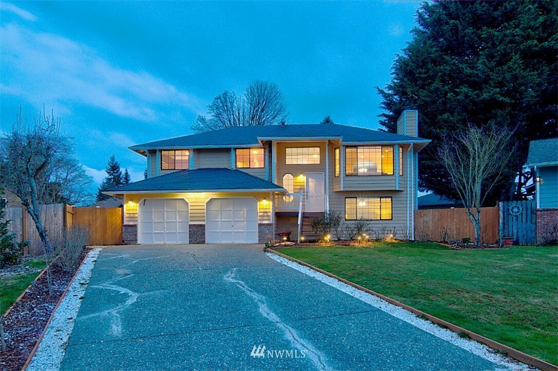 Property Photo:  5700 113th Place SW  WA 98275 