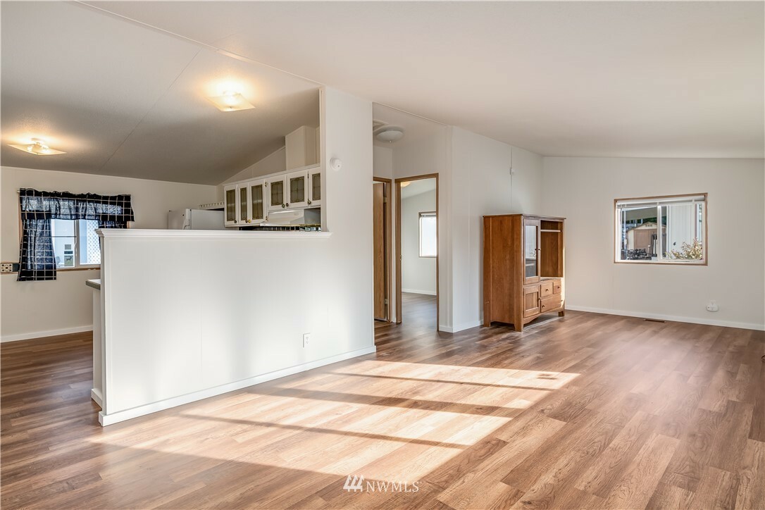Property Photo: 5001 180th Street SW 26 WA 98037