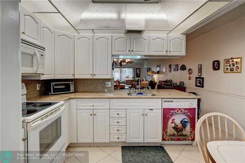 Property Photo:  2804 Victoria Way G2  FL 33066 