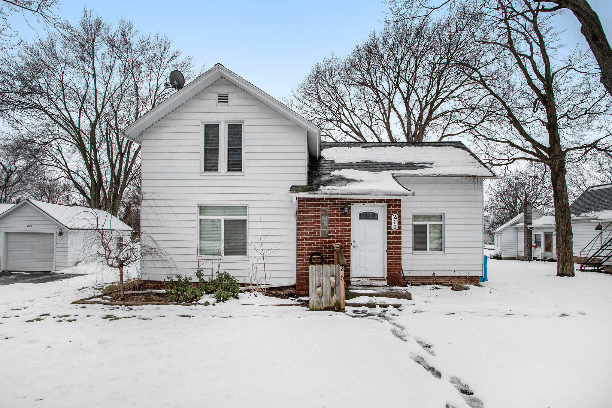 Property Photo:  210 N Grant Street  MI 49113 