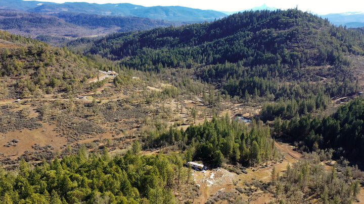 2525 Crowfoot Road  Eagle Point OR 97524 photo